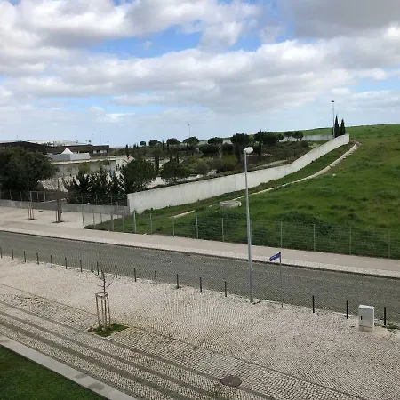 Apartment Lisbonmeetu - Flat In Parque Das Nacoes Lisbon